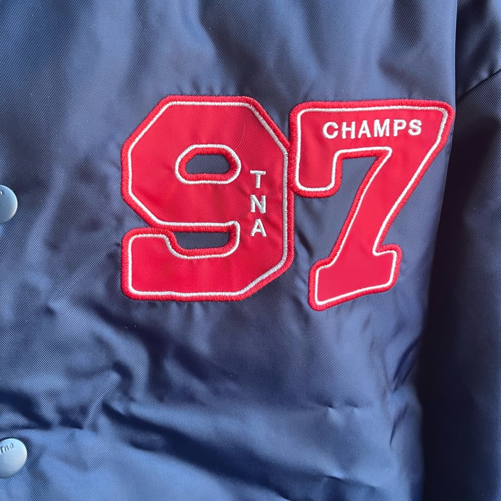 TNA Aritzia Bomber Jacket - Picture 4 of 5